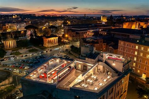 fendi rome restaurant|RHINOCEROS ROOFTOP, Roma .